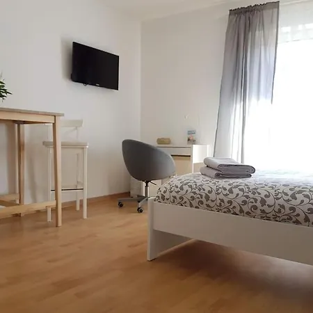Apt. Trendy District Neustadt Incl. Parking Space Appartement *