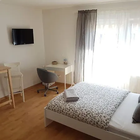 Appartement Apt. Trendy District Neustadt Incl. Parking Space *